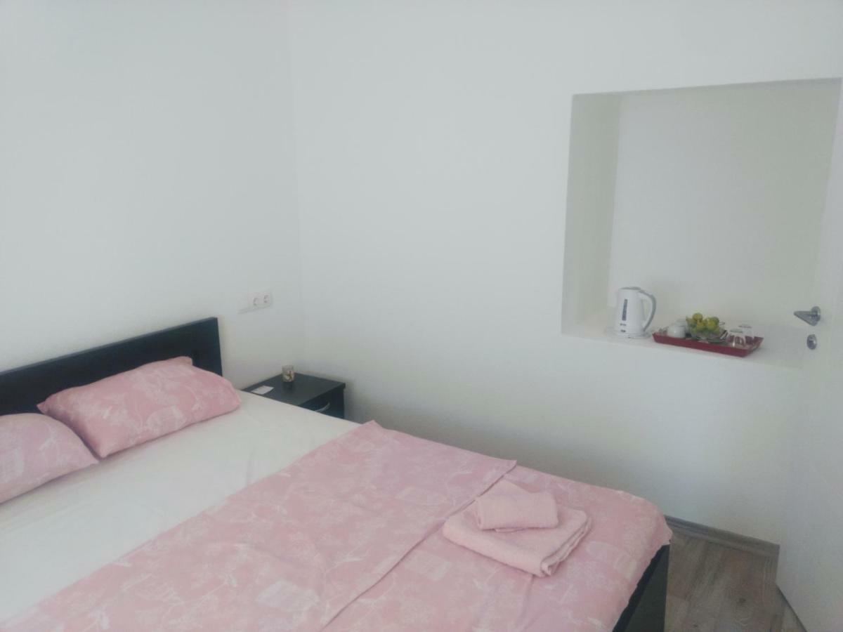 Guesthouse Flaghome モスタル エクステリア 写真